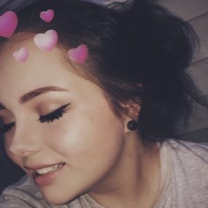 Meet your Posher, Charlee